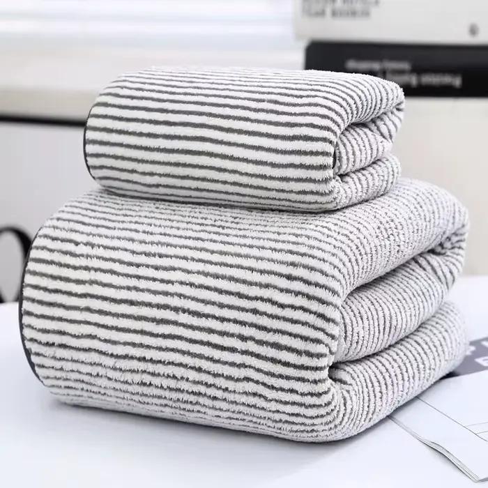Ensemble de serviettes rayées en bambou à séchage rapide, pour expérience de salle de bain douce et 