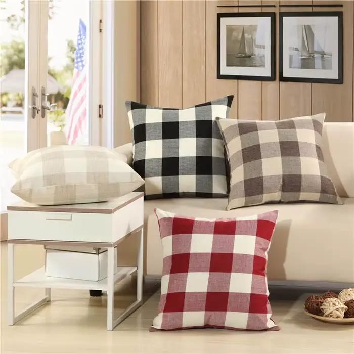 Housse de coussin classique en coton et lin à carreaux