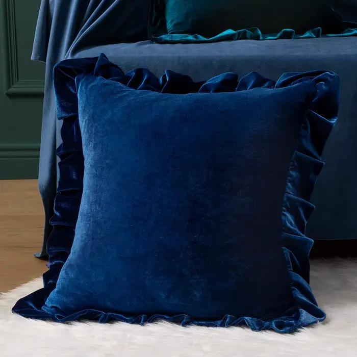 Housses de coussin en velours à volants