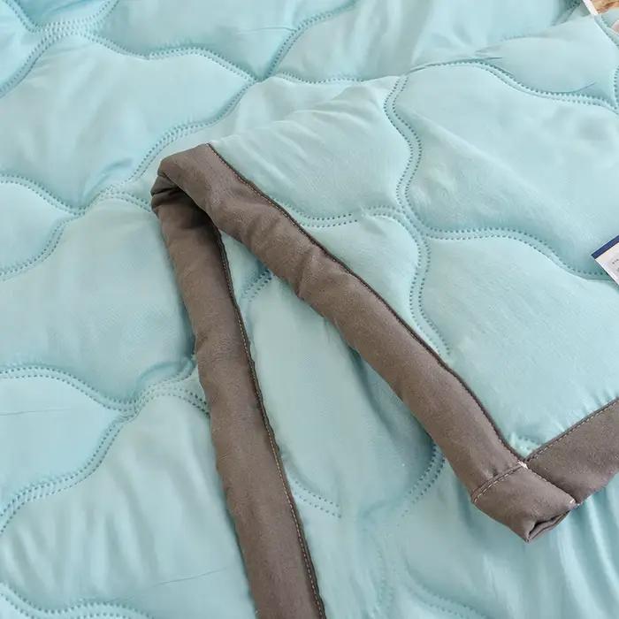 Couette d'été légère et respirante
