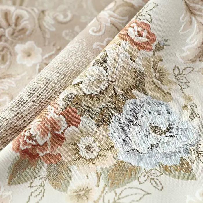 Couverture de canapé en coton avec pompon