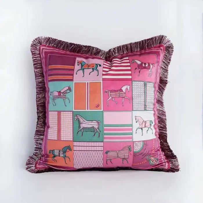 Housse de coussin cheval en velours
