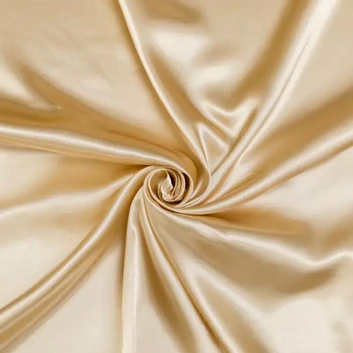 Parure de lit en satin de couleur unie opulente