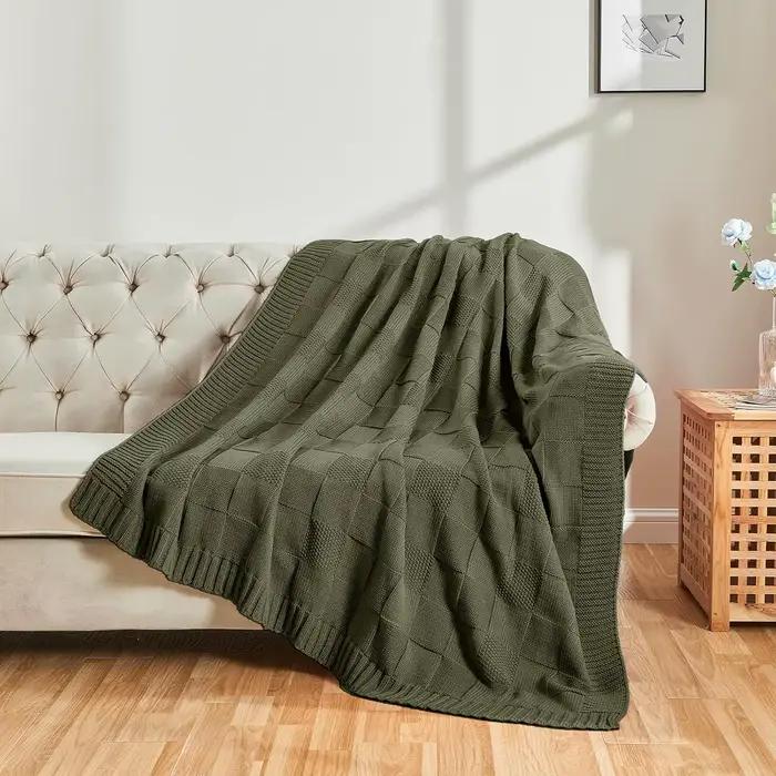 Couverture en tricot de couleur unie