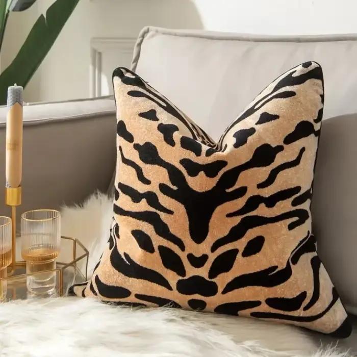 Housse de coussin de luxe à motif de tigre