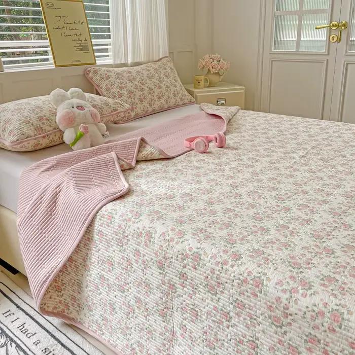 Couvre-lit imprimé floral pour lits