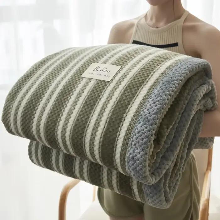 Couverture tricotée en fil de Chenille doux