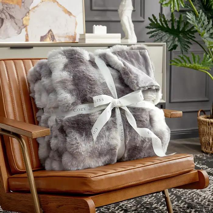 Couverture confortable en fausse fourrure Bliss pour canapé, couverture à bulles épaisse en peluche douce et pelucheuse pour canapé, chambre à coucher, salon