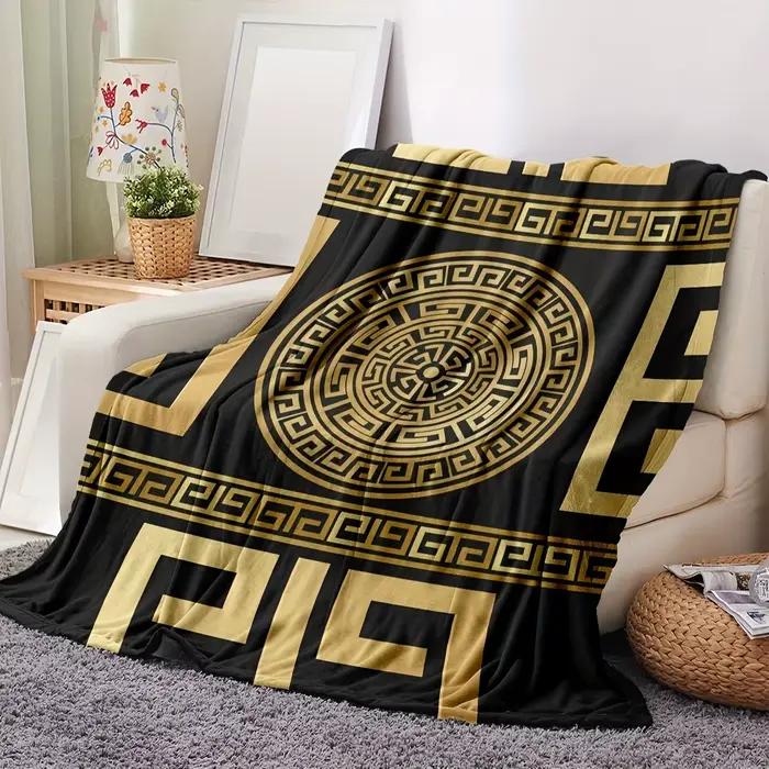 Couverture à motif de clé grecque