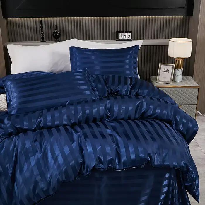 Ensemble de housse de couette rayée en satin