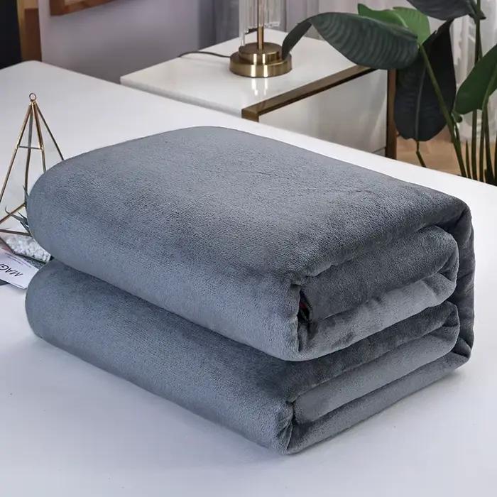 Nouvelle couleur unie ultra-doux épaissi nuage vison velours couverture Farai