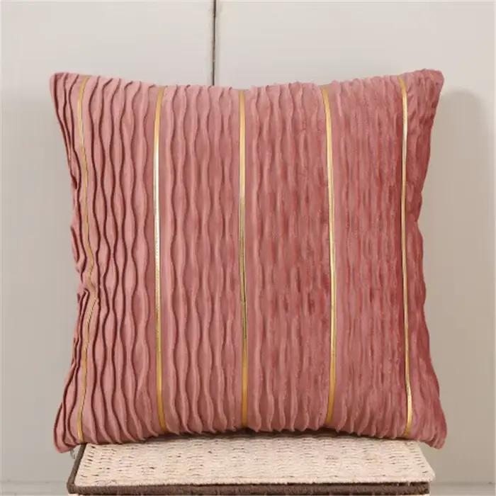 Housse de coussin en velours hollandais à rayures dorées