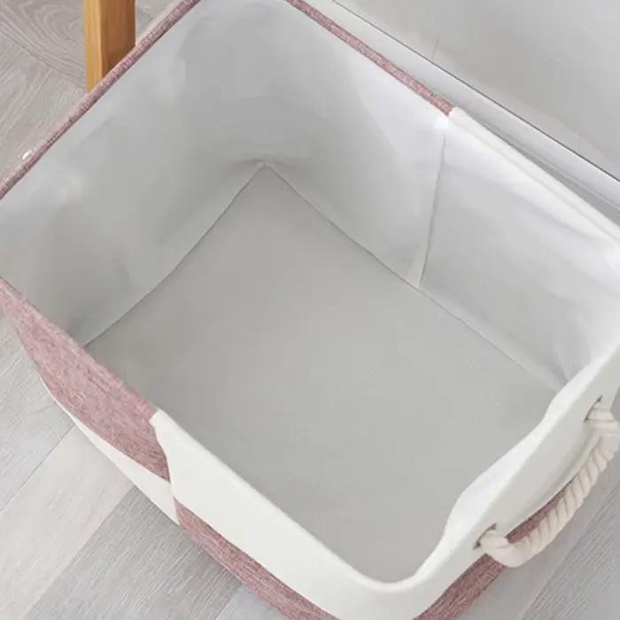 Panier de tri d'articles divers en lin