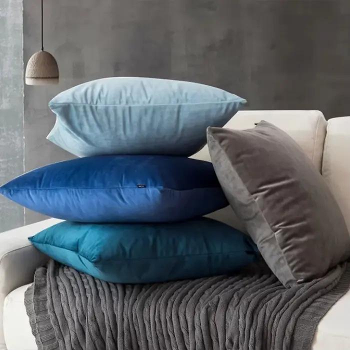 Housse de coussin en velours