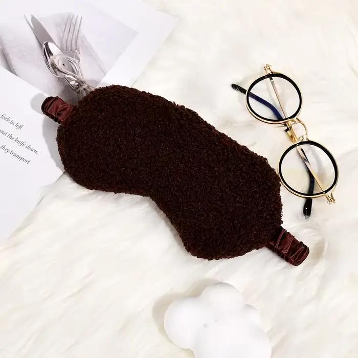 Couvre-yeux en peluche