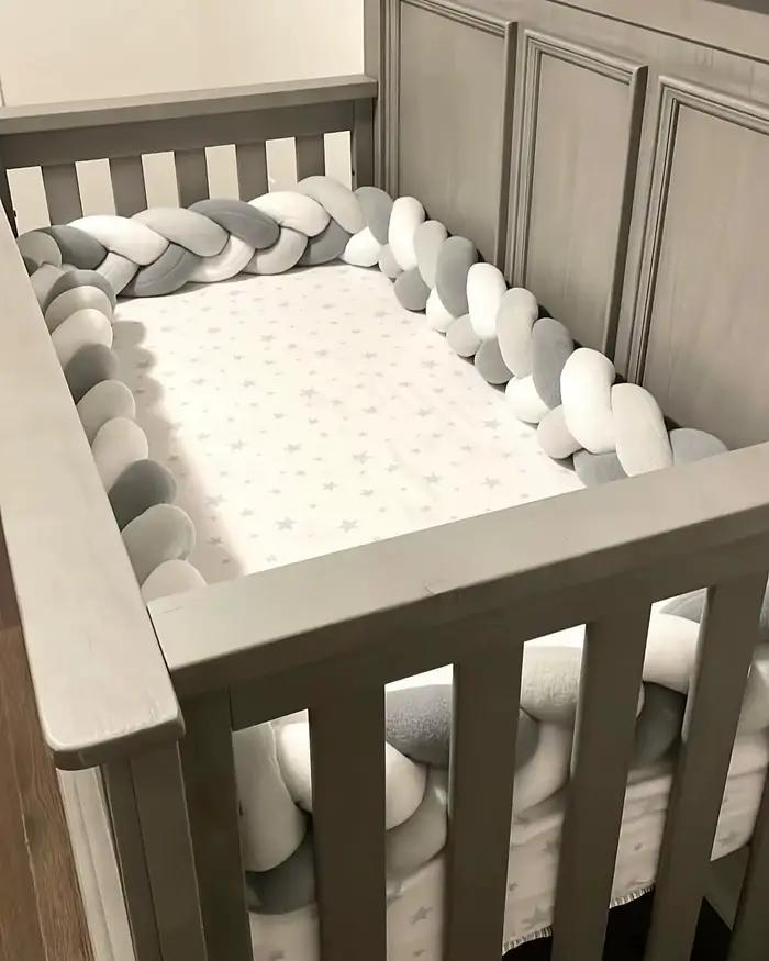 Protecteur de berceau pour bébé