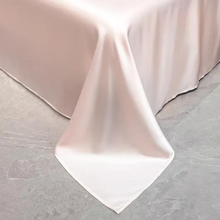 Couette brodée haut de gamme pour le printemps et l'été