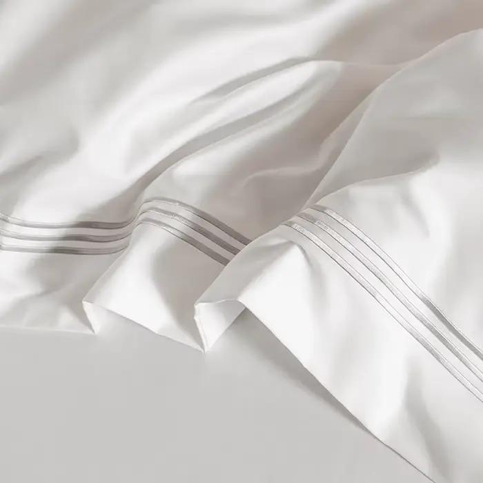 Ensemble de housse de couette blanche en coton égyptien 1000TC, avec bordure brodée argentée (1 housse de couette + 2 taies d'oreiller), douce et respirante