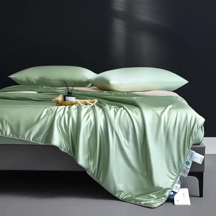 Couette d'été luxueuse en soie de mûrier