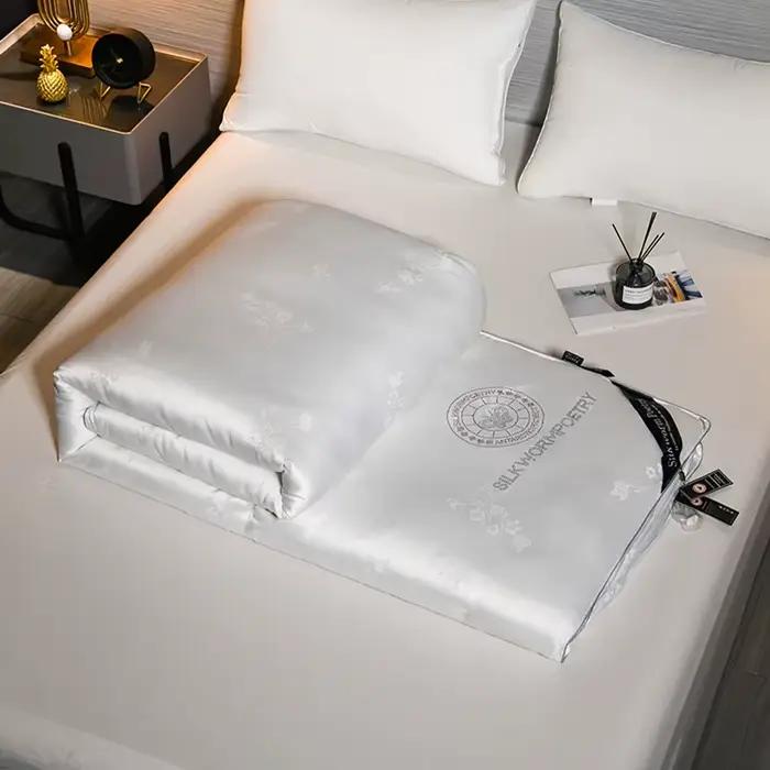 100% soie de mûrier fait à la main véritable couette en soie hiver chaud couette printemps automne c