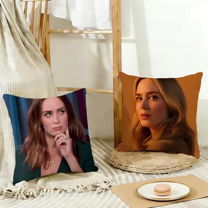 Housse de coussin Emily-Blunt Emily Quiet Place