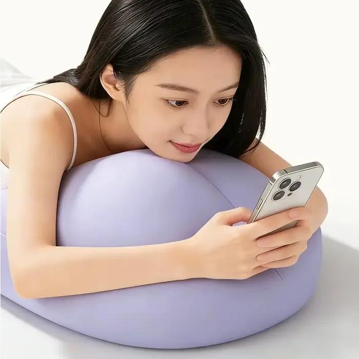 Oreiller ergonomique pour dormir sur le ventre