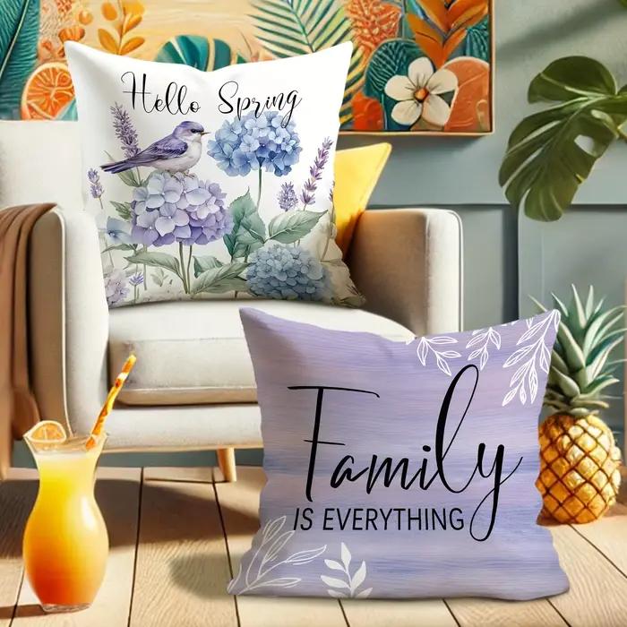 Housse de coussin en forme d'oiseau et de fleur violette