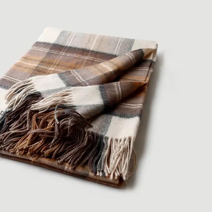Couverture en cachemire de laine rayée à carreaux