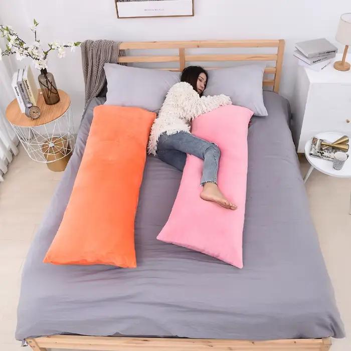 Taie d'oreiller longue en velours personnalisé