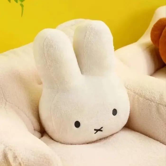 Offre Spéciale : Peluche Miffy aux yeux noirs, adorable poupée, coussin de lit Kawaii, coussin de canapé doux et confortable, cadeau pour fille et garçon