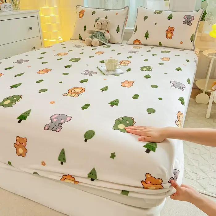 Juste de matelas élastique en velours doux pour couple, protège-lit, drap ajusté, double, reine, roi, simple, sourire, 18 couleurs, hiver