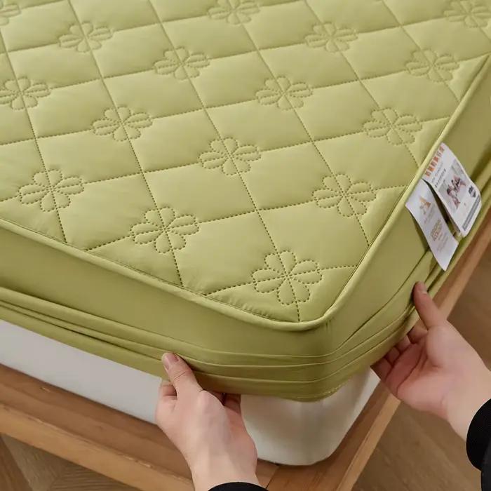 Protège-matelas imperméable gaufré